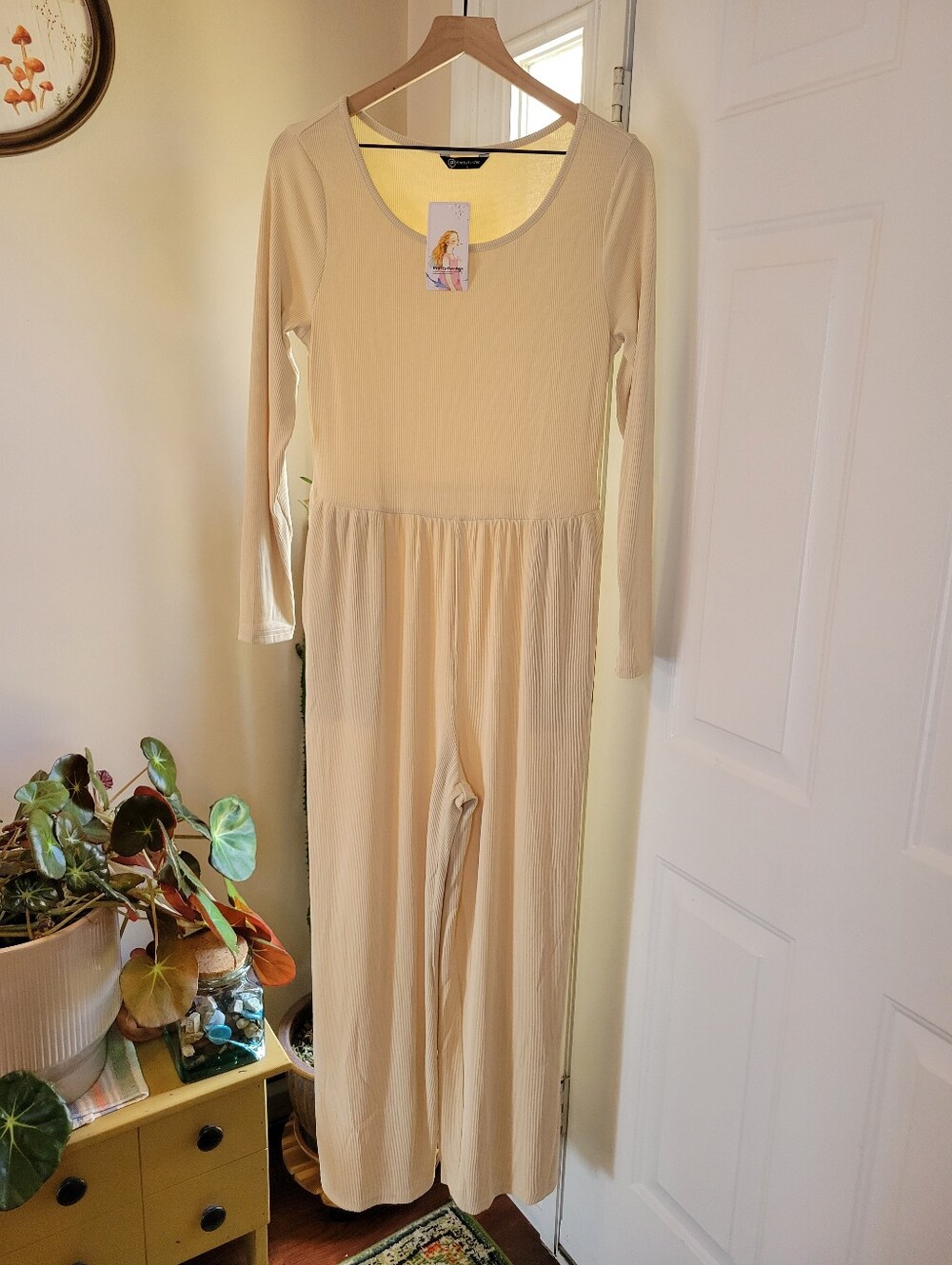 NWT Pretty Garden Long Sleeve Wide Leg Ribbed Beige Jumpsuit, Size Womens Large